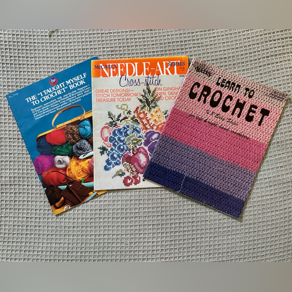 Set of 3 crafts books - Learn to Crochet, Needle-Art Cross-Stitch, Crochet Book